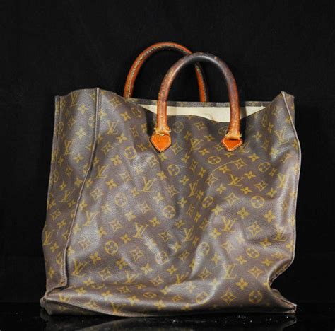 louis vuitton extra large tote bag|Louis Vuitton classic tote bag.